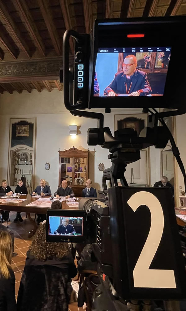 Telecamera 4K della regia DGE Media Services durante una conferenza